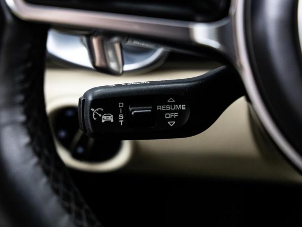 Porsche Cayenne II Рестайлинг (958) с пробегом 2015 года, цена 3 699 000 рублей, 242948 км, внедорожник, Автокод Объявления