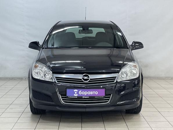 Opel Astra H Рестайлинг с пробегом 2012 года, цена 650 000 рублей, 214821 км, седан, Автокод Объявления