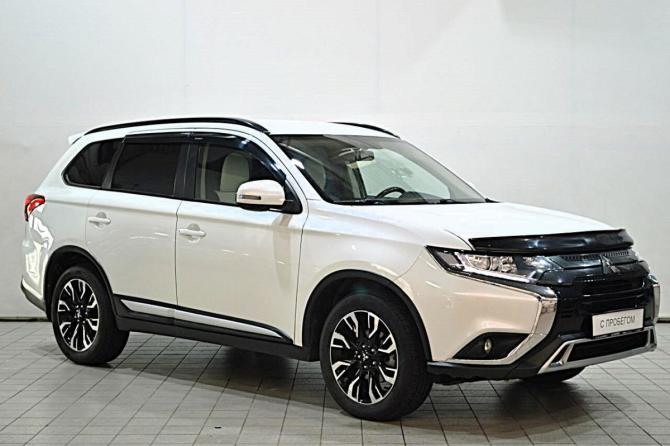 Mitsubishi Outlander III Рестайлинг 3 с пробегом 2021 года, цена 2 300 000 рублей, 112800 км, внедорожник, Автокод Объявления
