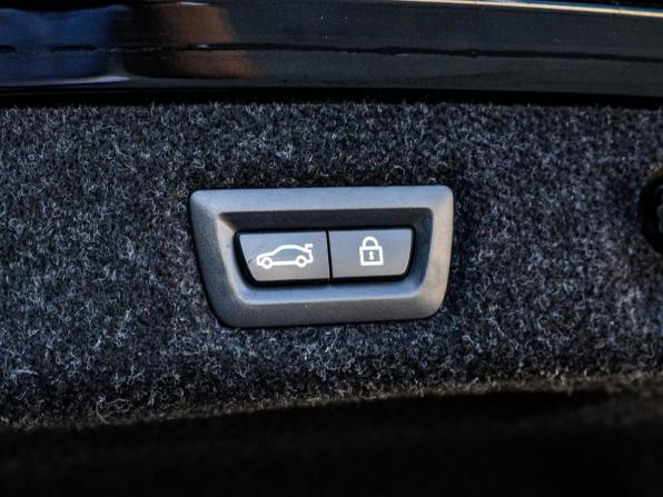 BMW 5 серии VII (G30/G31/G38) с пробегом 2019 года, цена 4 150 000 рублей, 105578 км, седан, Автокод Объявления
