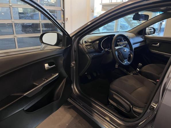 Kia Rio III Рестайлинг с пробегом 2015 года, цена 880 000 рублей, 183701 км, седан, Автокод Объявления