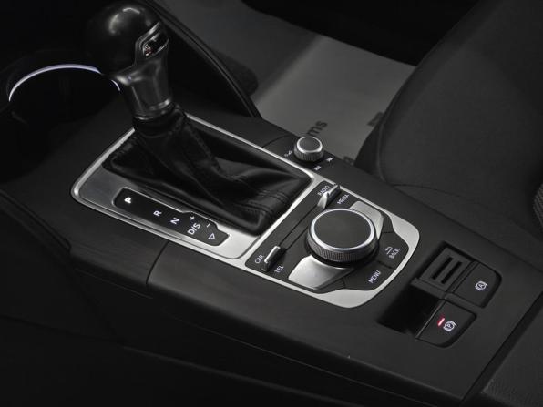 Audi A3 III (8V) с пробегом 2016 года, цена 1 549 000 рублей, 120000 км, хэтчбек, Автокод Объявления
