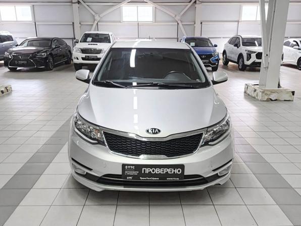 Kia Rio III Рестайлинг с пробегом 2016 года, цена 955 000 рублей, 140800 км, седан, Автокод Объявления