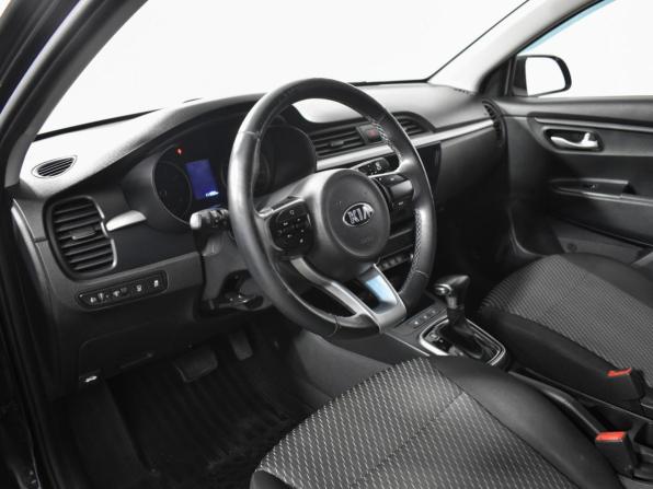Kia Rio IV с пробегом 2018 года, цена 1 590 000 рублей, 111000 км, хэтчбек, Автокод Объявления