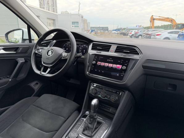Volkswagen Tiguan II с пробегом 2018 года, цена 2 545 000 рублей, 134000 км, внедорожник, Автокод Объявления
