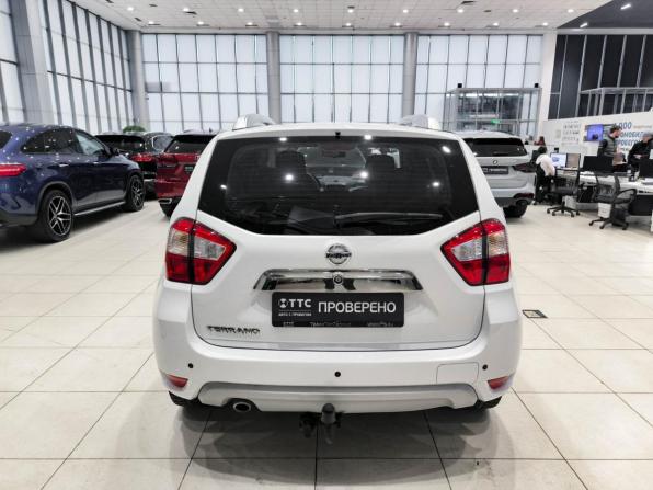 Nissan Terrano III (D10) с пробегом 2022 года, цена 1 900 000 рублей, 61360 км, внедорожник, Автокод Объявления