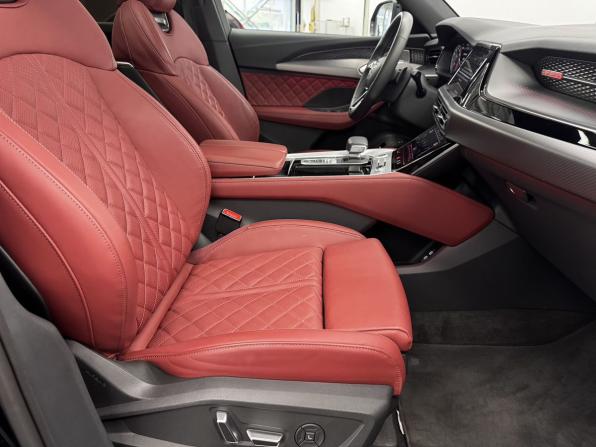 Audi Q6 с пробегом 2026 года, цена 8 060 000 рублей, 3943 км, внедорожник, Автокод Объявления