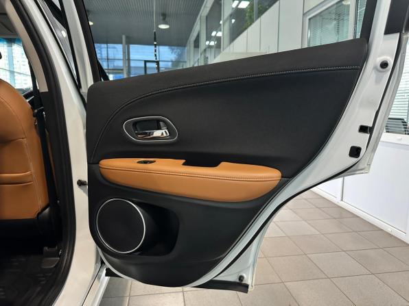 Honda Vezel I Рестайлинг с пробегом 2019 года, цена 1 770 000 рублей, 83099 км, внедорожник, Автокод Объявления