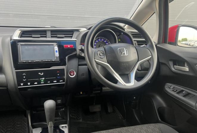 Honda Fit II с пробегом 2013 года, цена 975 000 рублей, 86960 км, хэтчбек, Автокод Объявления
