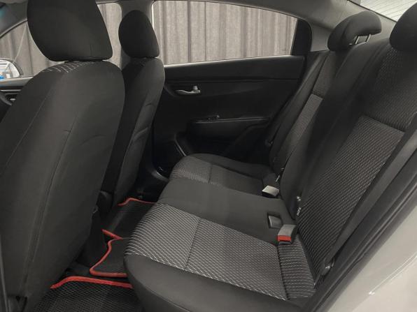 Kia Rio IV с пробегом 2019 года, цена 995 000 рублей, 100000 км, седан, Автокод Объявления