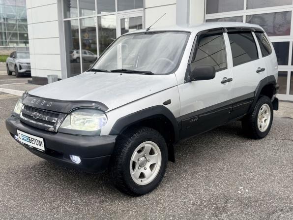 Chevrolet Niva I с пробегом 2005 года, цена 260 000 рублей, 68043 км, внедорожник, Автокод Объявления