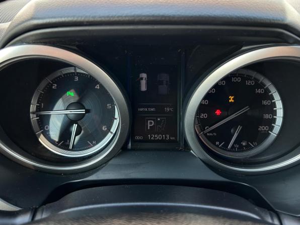 Toyota Land Cruiser Prado 150 Series Рестайлинг 1 с пробегом 2015 года, цена 3 850 000 рублей, 125013 км, внедорожник, Автокод Объявления
