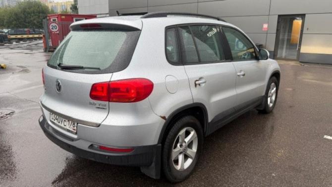 Volkswagen Tiguan I Рестайлинг с пробегом 2013 года, цена 750 000 рублей, 296369 км, внедорожник, Автокод Объявления