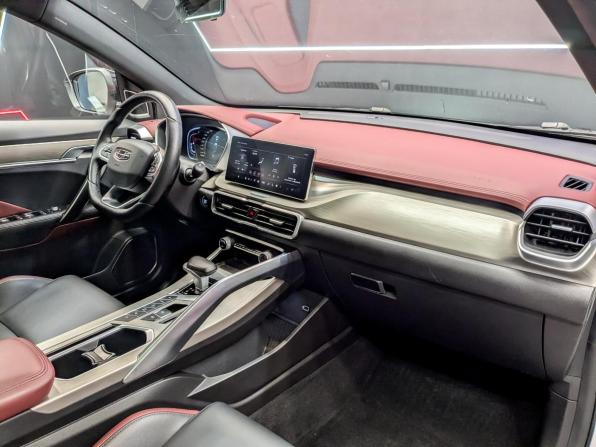 Geely Coolray I с пробегом 2022 года, цена 1 590 000 рублей, 94590 км, внедорожник, Автокод Объявления