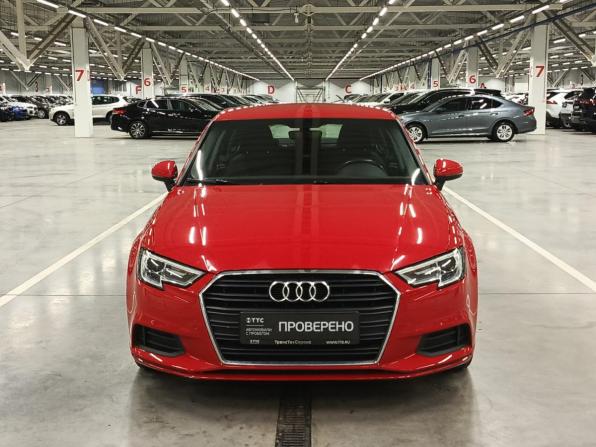 Audi A3 III (8V) Рестайлинг с пробегом 2019 года, цена 1 979 000 рублей, 107486 км, седан, Автокод Объявления