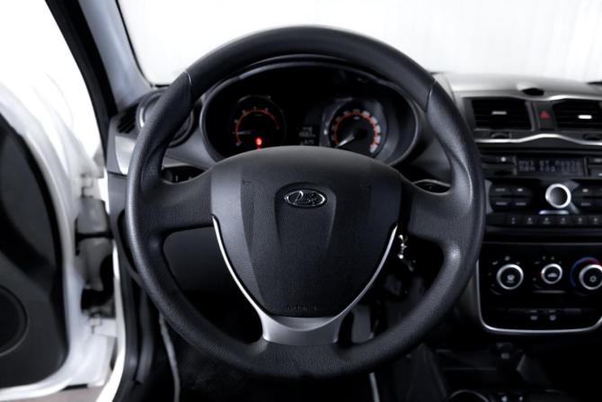 Lada (ВАЗ) Granta I Рестайлинг с пробегом 2019 года, цена 819 000 рублей, 105025 км, седан, Автокод Объявления