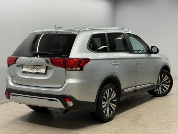 Mitsubishi Outlander III Рестайлинг 3 с пробегом 2020 года, цена 2 399 000 рублей, 73760 км, внедорожник, Автокод Объявления