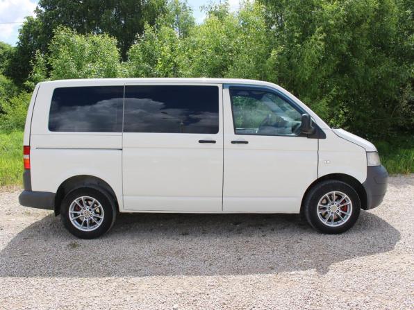 Volkswagen Caravelle T5 с пробегом 2009 года, цена 1 498 000 рублей, 347610 км, минивэн, Автокод Объявления