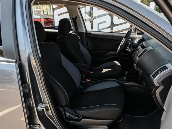 Mitsubishi Outlander II Рестайлинг с пробегом 2011 года, цена 1 150 000 рублей, 217501 км, внедорожник, Автокод Объявления