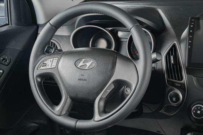 Hyundai ix35 I Рестайлинг с пробегом 2015 года, цена 1 259 000 рублей, 195500 км, внедорожник, Автокод Объявления