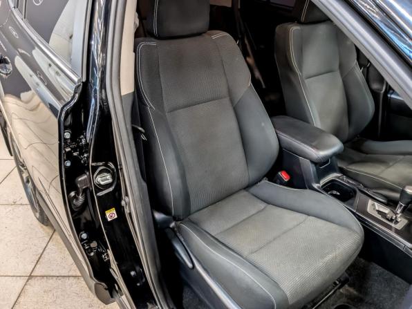 Toyota RAV4 IV (XA40) Рестайлинг с пробегом 2019 года, цена 2 450 000 рублей, 165617 км, внедорожник, Автокод Объявления