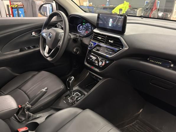 Changan Alsvin с пробегом 2023 года, цена 1 199 000 рублей, 44499 км, седан, Автокод Объявления