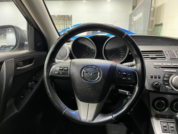 Mazda 3 II (BL) с пробегом 2011 года, цена 827 000 рублей, 181000 км, седан, Автокод Объявления