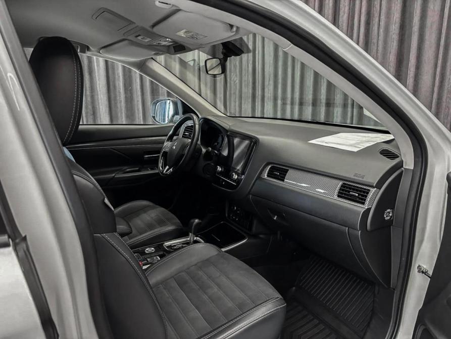 Mitsubishi Outlander III Рестайлинг 3 Красноярск  - изображение 9