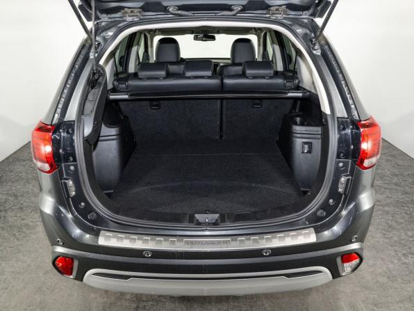 Mitsubishi Outlander III Рестайлинг 3 с пробегом 2019 года, цена 2 340 000 рублей, 181368 км, внедорожник, Автокод Объявления