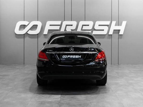 Mercedes-Benz C-Класс IV (W205) Рестайлинг с пробегом 2018 года, цена 2 439 000 рублей, 117724 км, седан, Автокод Объявления