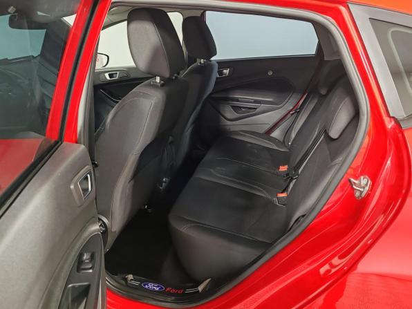 Ford Fiesta Mk6 Рестайлинг с пробегом 2016 года, цена 999 000 рублей, 58999 км, хэтчбек, Автокод Объявления