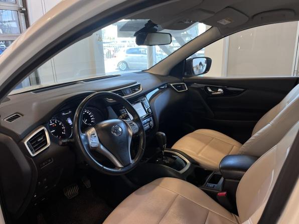 Nissan Qashqai II с пробегом 2016 года, цена 2 045 000 рублей, 27673 км, внедорожник, Автокод Объявления