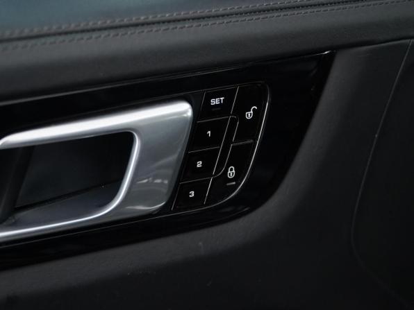 Porsche Cayenne III с пробегом 2018 года, цена 6 199 033 рубля, 128559 км, внедорожник, Автокод Объявления