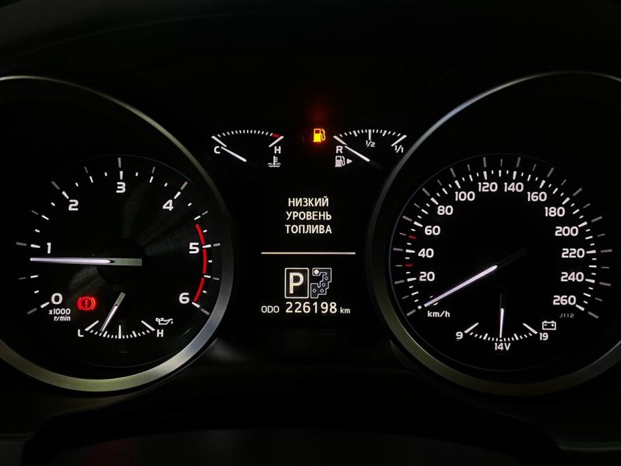 Toyota Land Cruiser 200 Series Рестайлинг 1 Волгоград  - изображение 14