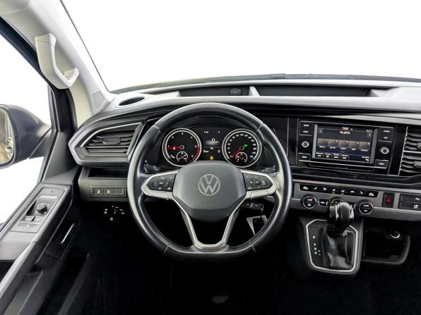 Volkswagen Multivan T6 Рестайлинг с пробегом 2021 года, цена 6 250 000 рублей, 68484 км, минивэн, Автокод Объявления
