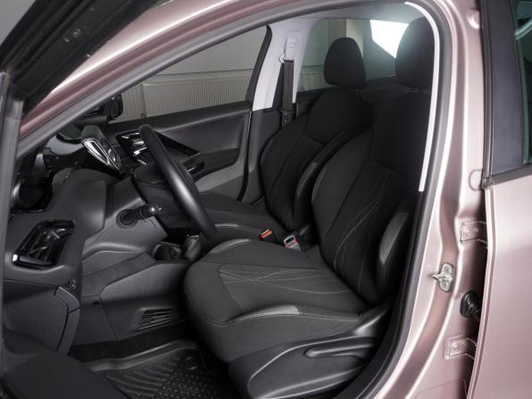 Peugeot 208 I с пробегом 2013 года, цена 772 000 рублей, 75985 км, хэтчбек, Автокод Объявления