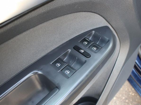 Volkswagen Touran I Рестайлинг 2 с пробегом 2013 года, цена 979 000 рублей, 181689 км, компактвэн, Автокод Объявления