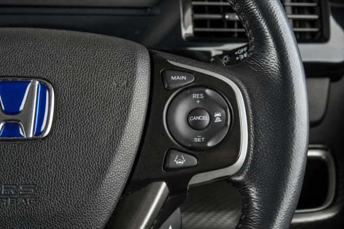 Honda Stepwgn V с пробегом 2020 года, цена 2 579 000 рублей, 68585 км, минивэн, Автокод Объявления