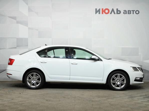 Skoda Octavia III (A7) Рестайлинг с пробегом 2017 года, цена 1 950 000 рублей, 124556 км, лифтбек, Автокод Объявления