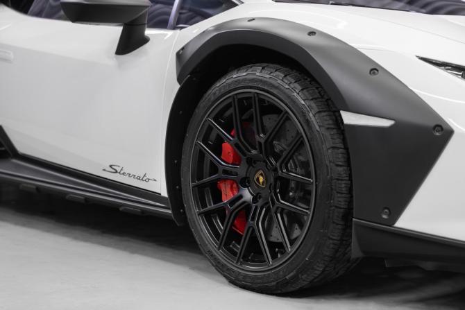 Новый Lamborghini Huracán I Рестайлинг 2023 года, цена 42 900 000 рублей, купе, Автокод Объявления