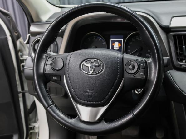 Toyota RAV4 IV (XA40) Рестайлинг с пробегом 2018 года, цена 2 149 000 рублей, 143410 км, внедорожник, Автокод Объявления