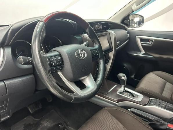 Toyota Fortuner II с пробегом 2017 года, цена 2 999 000 рублей, 217000 км, внедорожник, Автокод Объявления