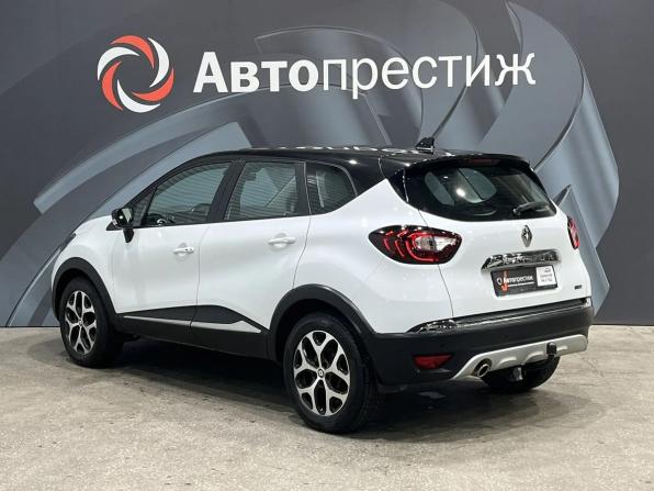 Renault Kaptur I Рестайлинг с пробегом 2021 года, цена 1 545 000 рублей, 159815 км, внедорожник, Автокод Объявления