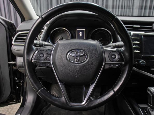Toyota Camry VII (XV50) Рестайлинг 2 с пробегом 2018 года, цена 2 200 000 рублей, 146500 км, седан, Автокод Объявления