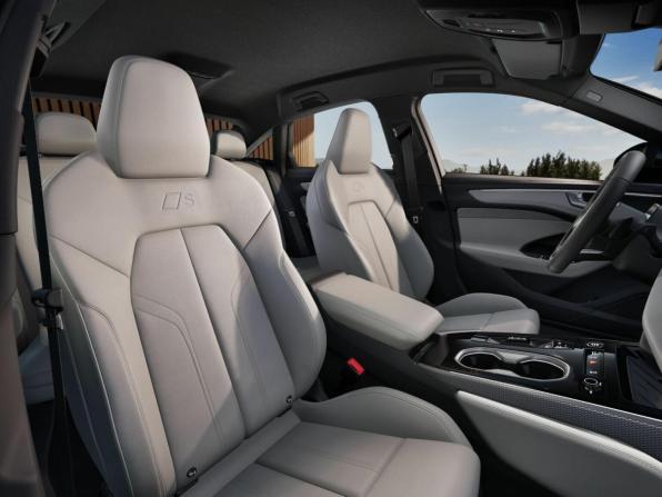 Новый Audi A6 VI (C9) 2026 года, цена 9 060 000 рублей, седан, Автокод Объявления