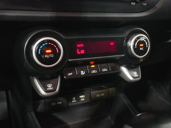 Kia Rio IV с пробегом 2018 года, цена 1 279 000 рублей, 116607 км, седан, Автокод Объявления
