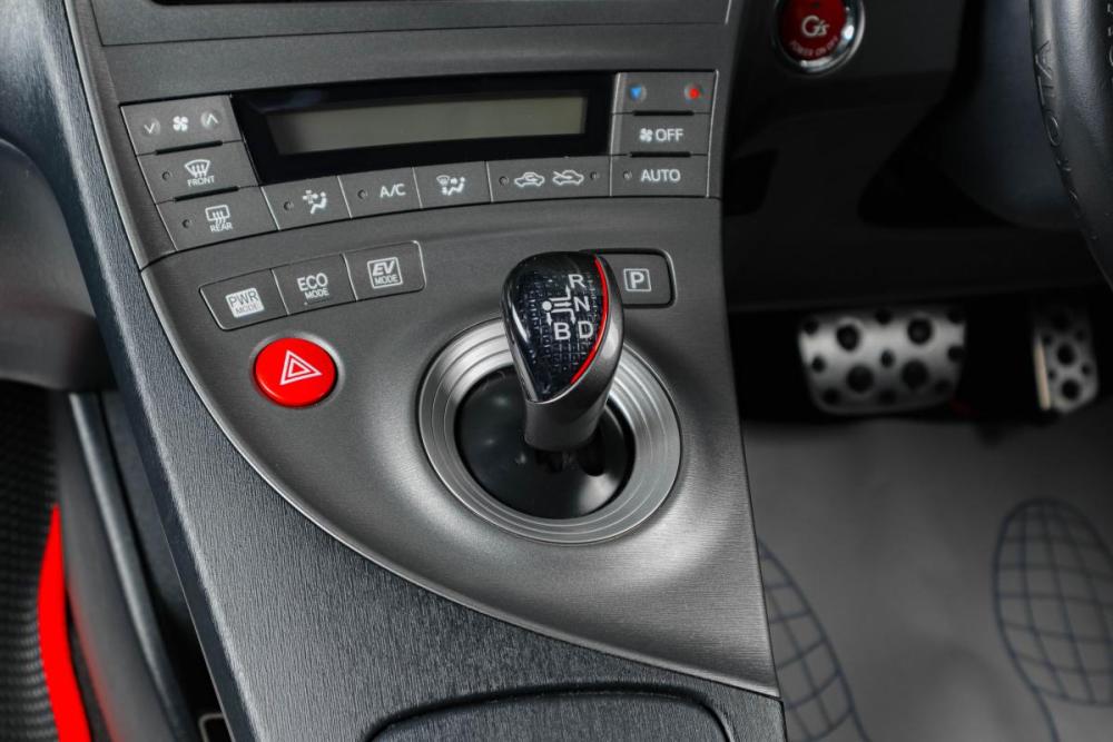 Toyota Prius III Рестайлинг (XW30) Тюмень  - изображение 18