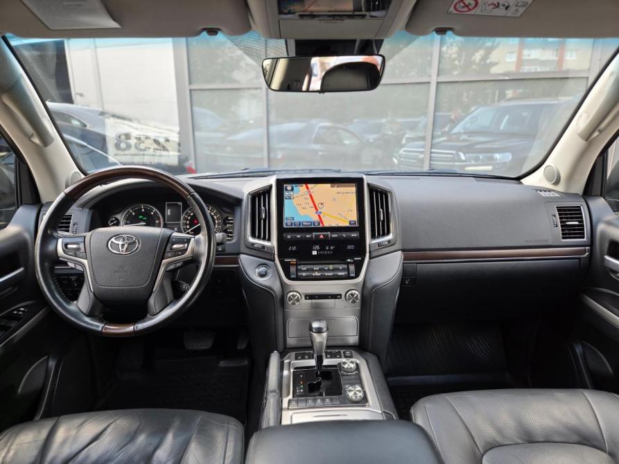 Toyota Land Cruiser 200 Series Рестайлинг 2 Санкт-Петербург  - изображение 8