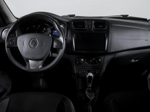 Renault Sandero II с пробегом 2016 года, цена 1 050 000 рублей, 60205 км, хэтчбек, Автокод Объявления