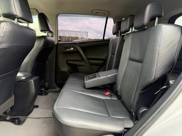 Toyota RAV4 IV (XA40) с пробегом 2013 года, цена 1 695 000 рублей, 243510 км, внедорожник, Автокод Объявления